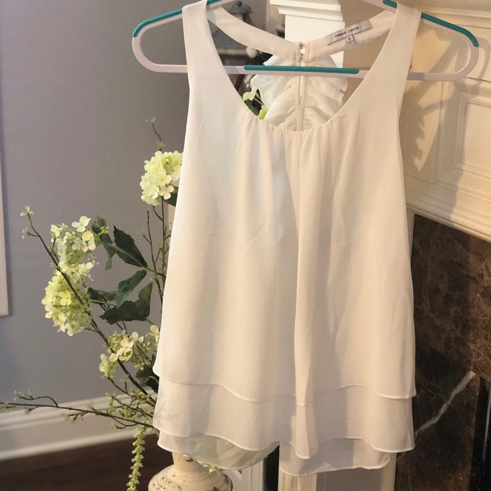 Adorable white ruffle racer back top NWOT💕